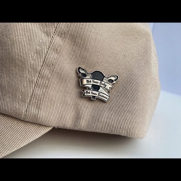 CUSTOM DESIGN ENAMEL PIN- LIMITED EDITION - Picture 5 of 7